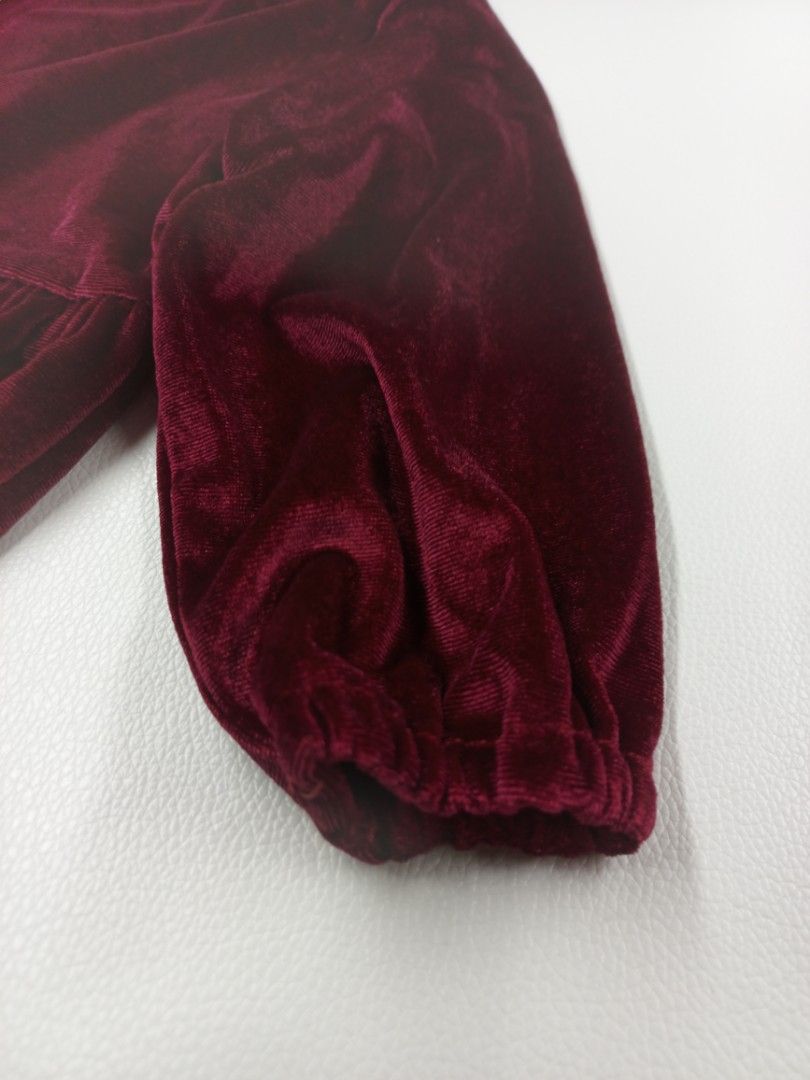 6 12 Yi Pei Ban Velvet Romper