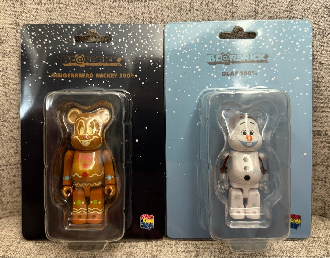 一套兩隻全新100% Set Bearbrick Gingerbread Mickey & Olaf 薑餅人 