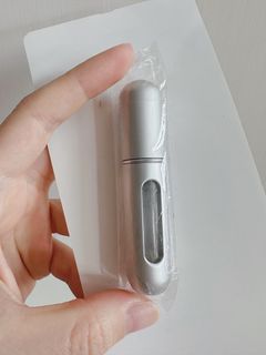（分類：）位於 。 由 phoebegaz 提交（商品編號 1267718585，圖片 1）。簡介： 。