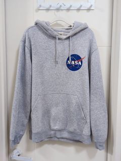 ♥️ H&M × NASA 聯名帽踢 (M,60/72)