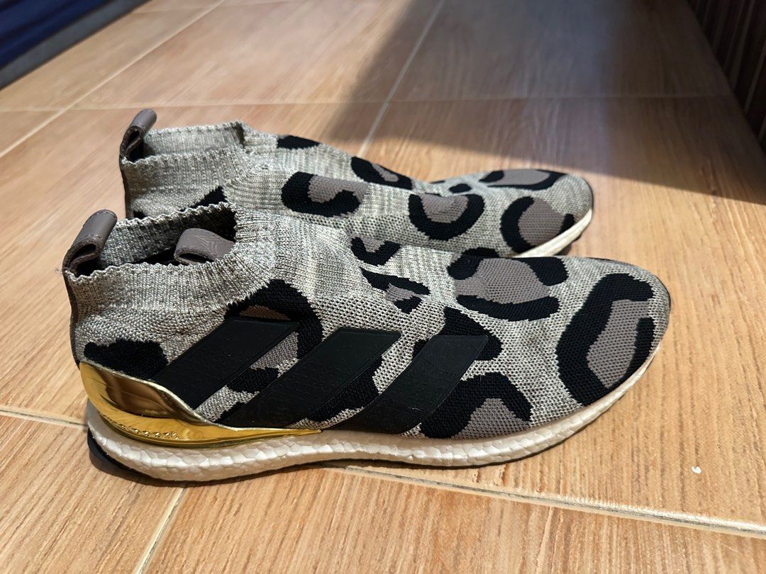 adidas A16 UltraBOOST