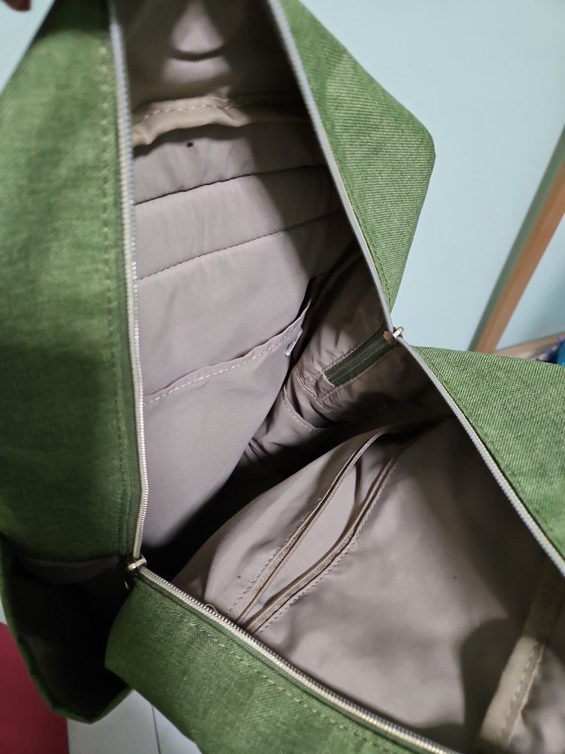Anello Backpack green (Category: Backpacks) located in Singapore. Submitted by escaperoo (Listing ID 1267671663, Image 4). Description: Anello bag comes with multiple compartment. Carried this bag to sch and scored As thru out 🍀..