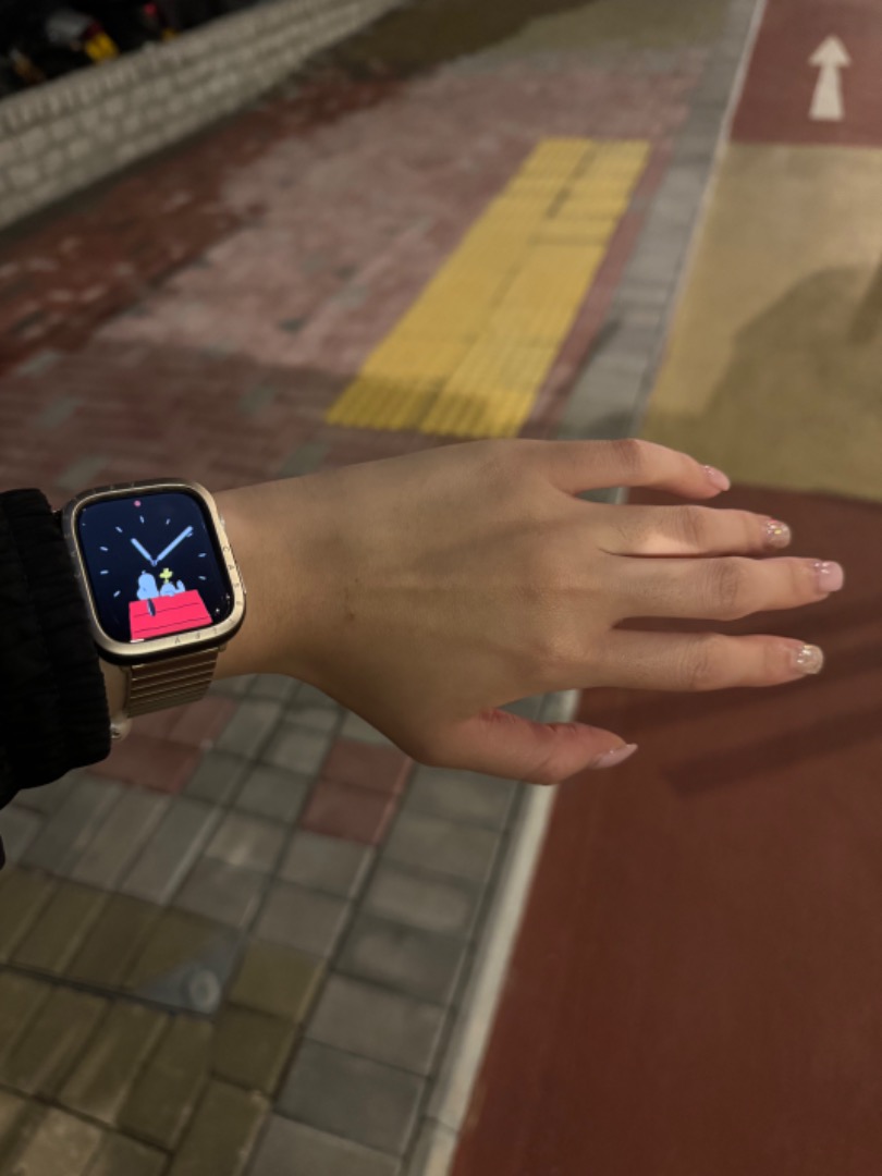 Apple Watch Series 7 45mm 原裝運動膠帶, 手提電話, 智能穿戴裝置及