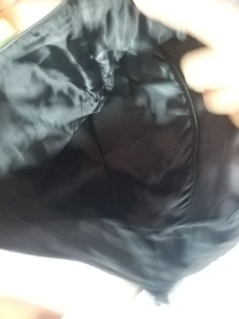 Backpack (Category: Backpacks) located in Singapore. Submitted by f16falcon (Listing ID 1267577403, Image 5). Description: has a hidden compartment in the back area to hide valuables. ruler in photo is 30cm, use as reference in gauging size. comes with a free water bottle..