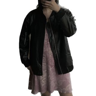 (Category: ) located in . Submitted by clothes.n.stuff (Listing ID 1267591614, Image 1). Description: .