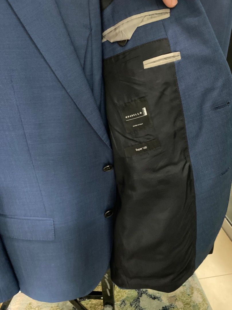 Blue Hugo Boss Slimeline Suit Super 120 wool from the Guabello line made in Italy