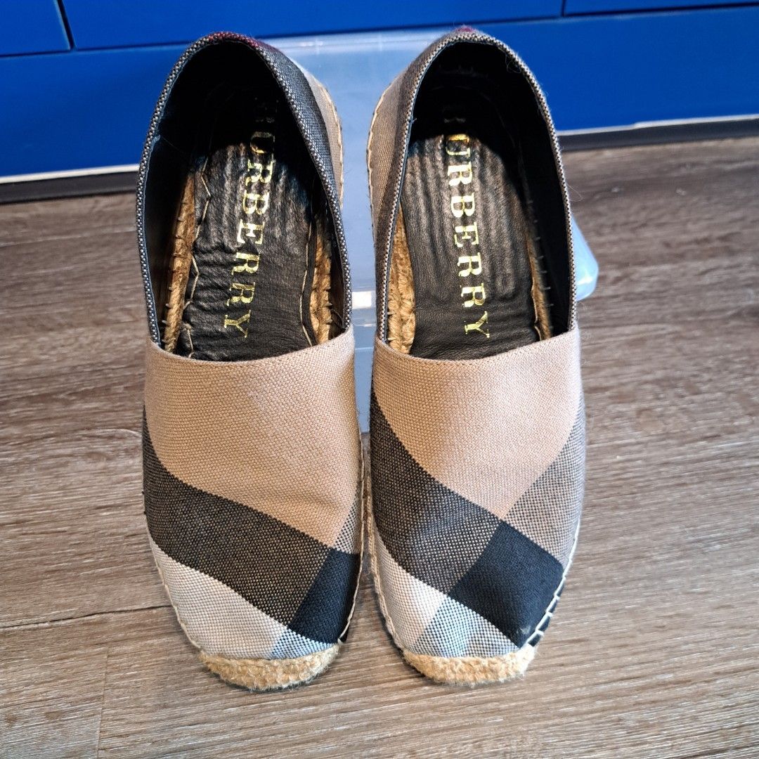 Burberry sales canvas espadrilles