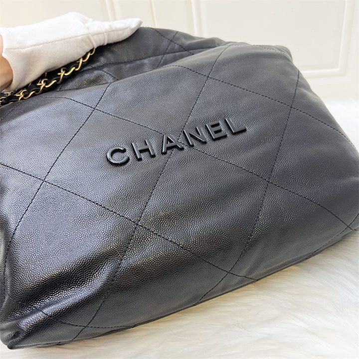 Chanel 22 So Black Mini Hobo Bag in 23K Black Caviar and GHW, Luxury, Bags  & Wallets on Carousell