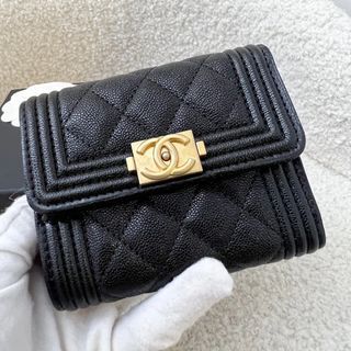Chanel Wallet Classic Medium 22K Caviar Black, Luxury, Bags & Wallets on  Carousell