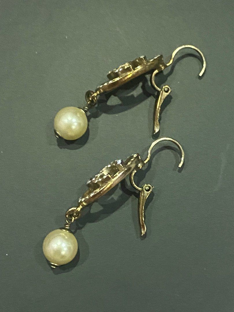 Chanel Gold & Faux Pearl Crystal 'CC' Dangle Earrings Q6J1YY0RDB003