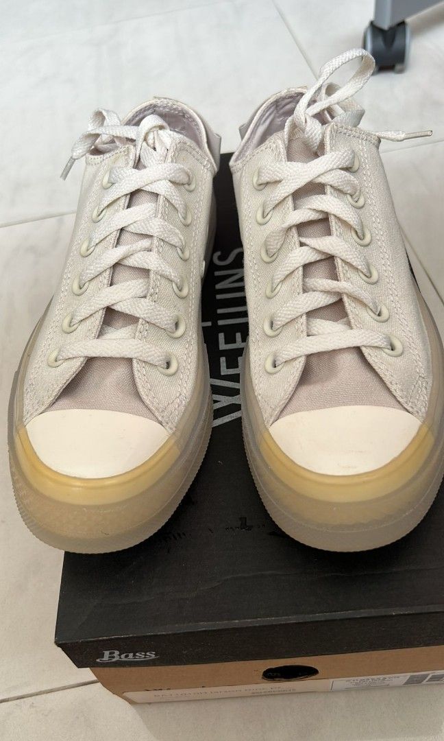 Converse Chuck Taylor Sneaker