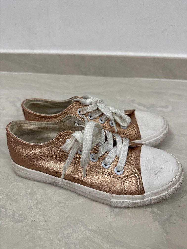White shoes cotton sales on