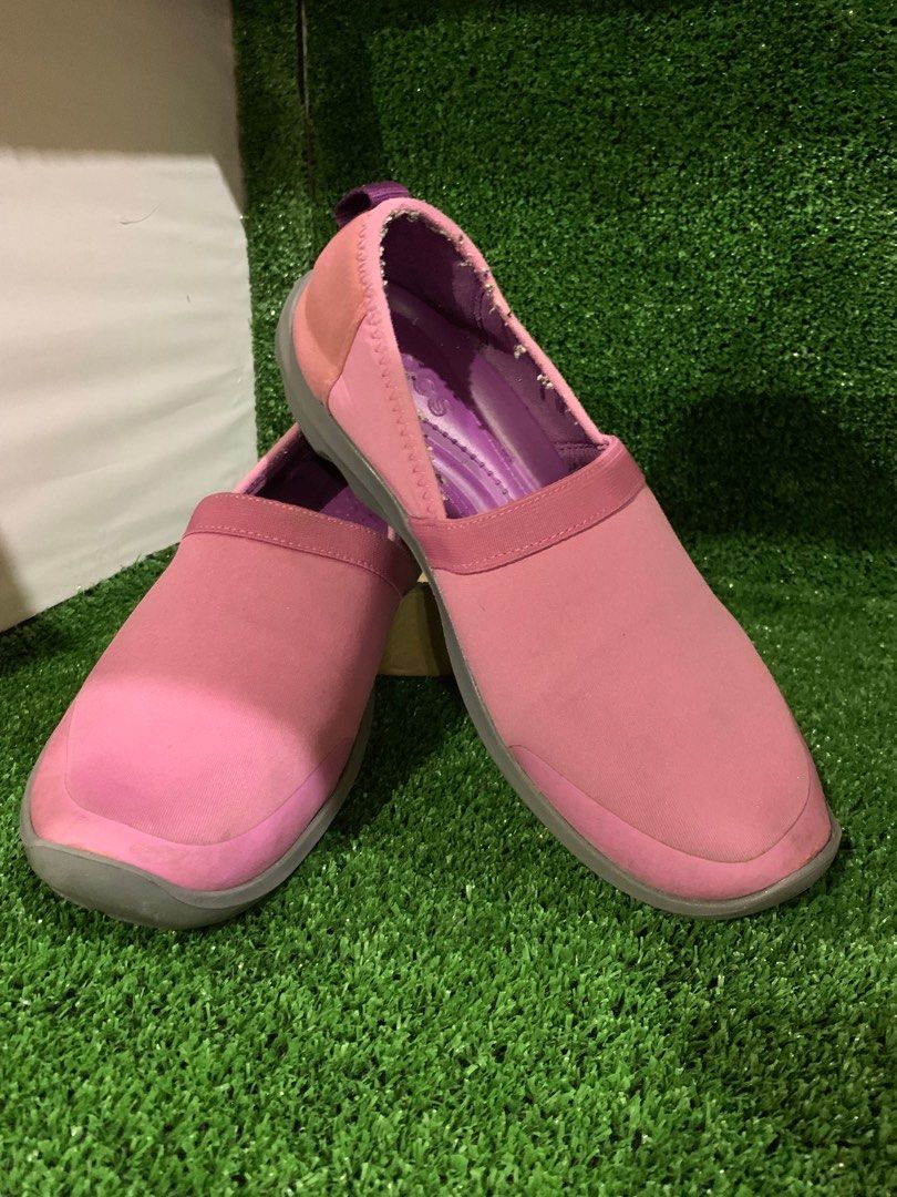Ladies slip shop on crocs