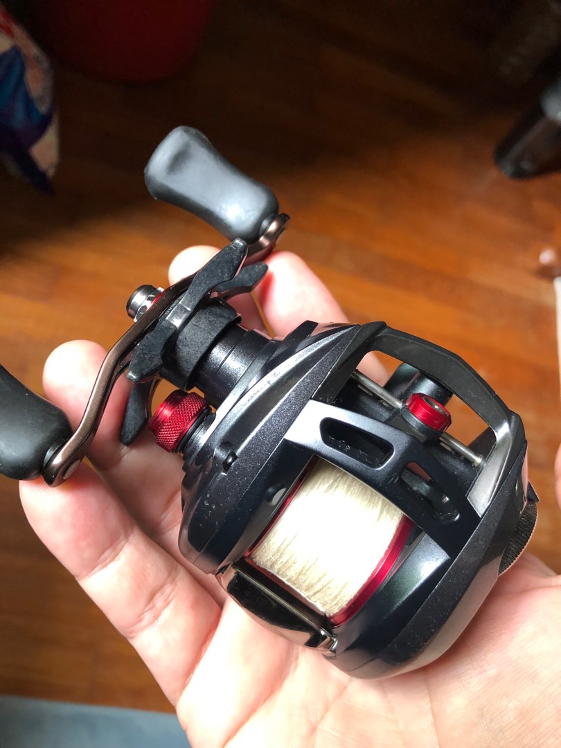 DAIWA ALPHAS AIR 7.2L, Sports Equipment, Fishing on Carousell