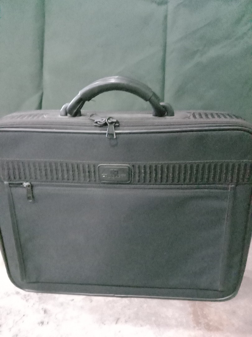 ED KRUGER 1978 briefcase, Men's Fashion, Bags, Briefcases on Carousell