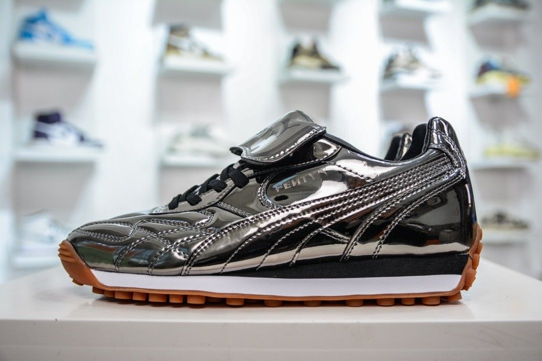 Puma aged silver top