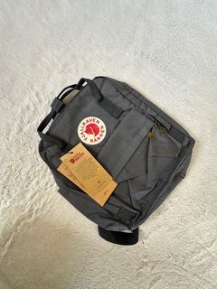 [Fjallraven Kanken Mini] Dark Gray 11.4” Backpack 