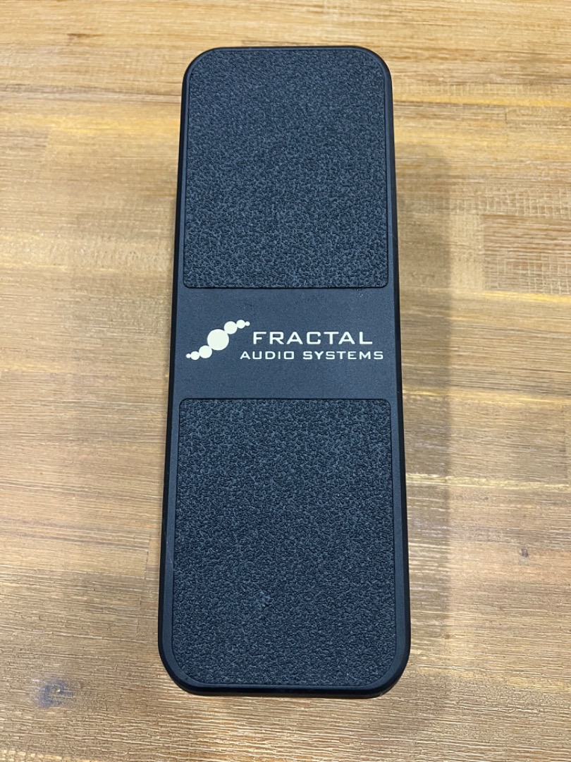 Fractal Audio EV1 Volume/Expression Pedal, Hobbies & Toys, Music
