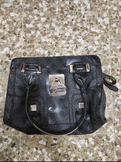 (Category: ) located in . Submitted by farsheila (Listing ID 1267597538, Image 1). Description: .