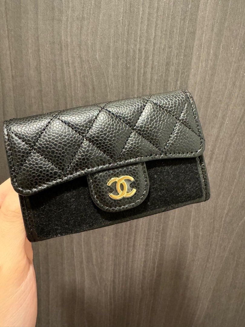 Mid Nov 2023 Overseas Receipt Chanel Classic Card Holder in Black Caviar  Gold Hardware, Women's Fashion, Bags & Wallets, Wallets & Card Holders on  Carousell