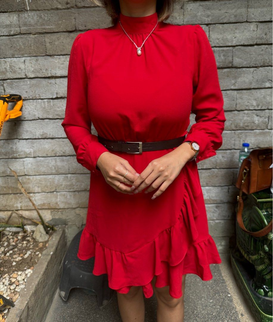 H and hot sale m red dress