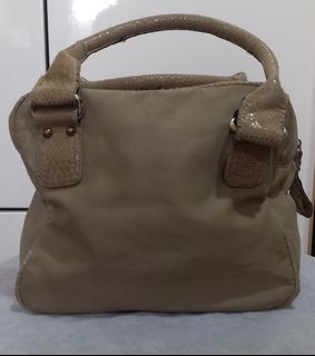 (Kategori: ) berada di . Dikirim oleh kenedi1985 (ID iklan 1267562920, Gambar 1). Deskripsi: .
