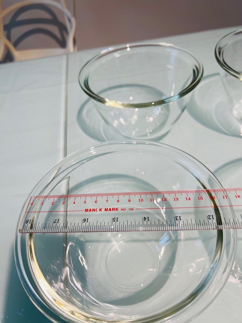 Hario made in Japan mixing bowl, Furniture & Home Living, Kitchenware