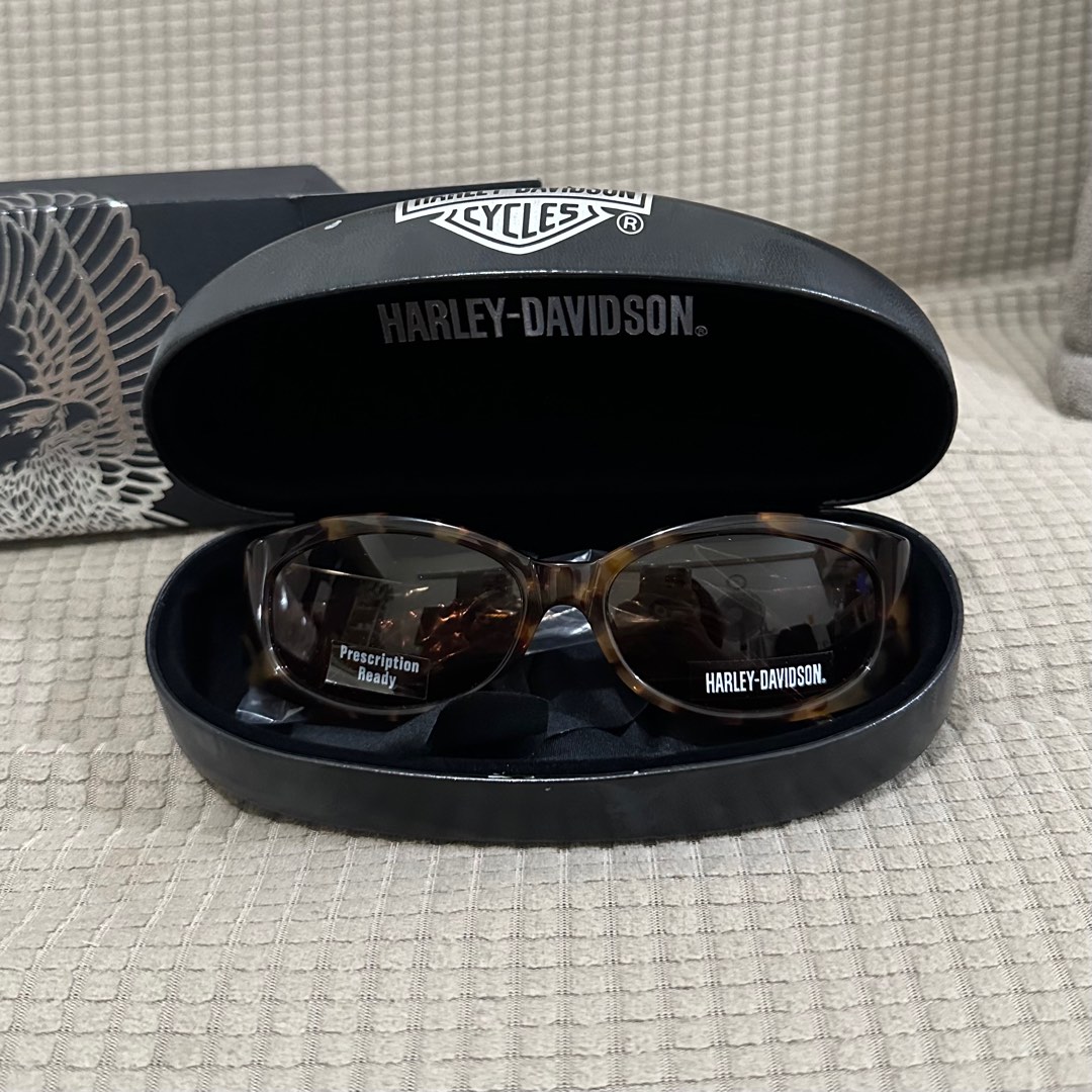 Harley Davidson Sunglasses, Women's Fashion, Watches & Accessories