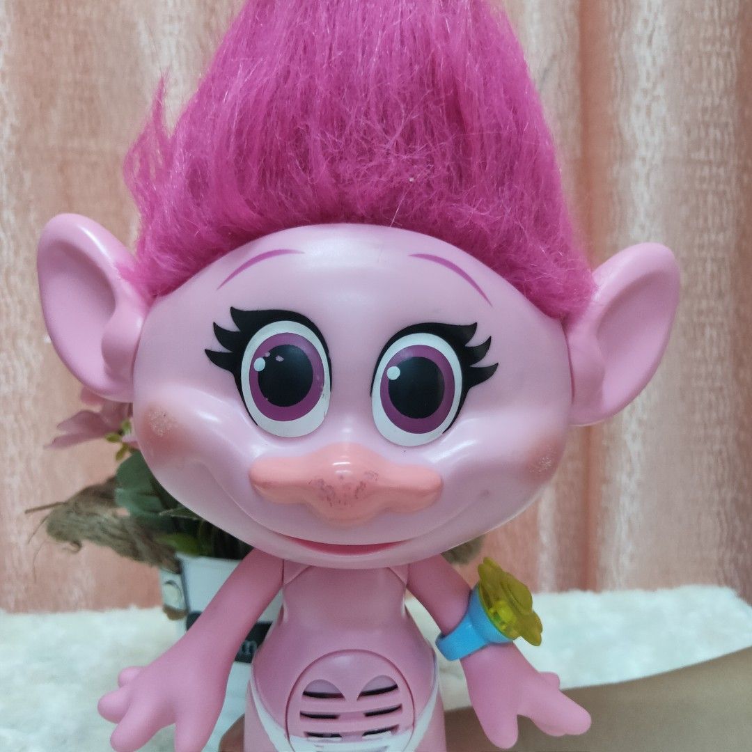 Talking poppy troll doll top
