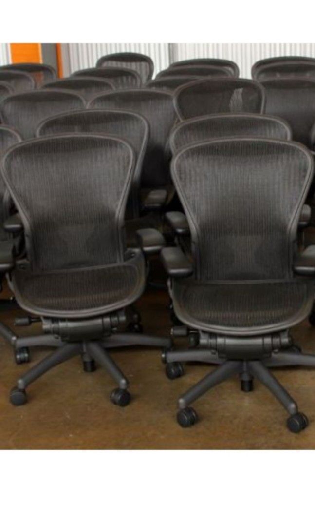 Herman miller aeron for sale. View to offer moving fast sale.Howfine ...