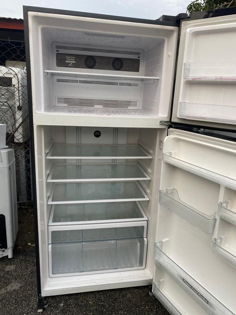 Hitach fridge, TV & Home Appliances, Kitchen Appliances, Refrigerators ...
