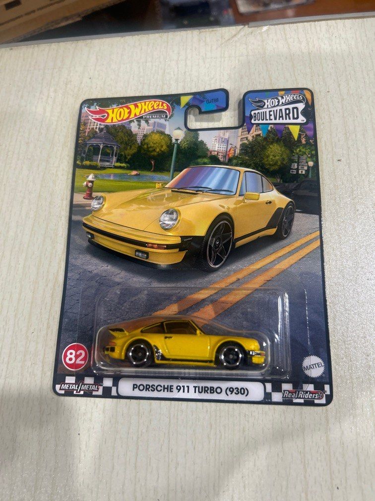 Hot Wheels Porsche 911 Turbo 930 – Premium-Sammlerstück, Maßstab 1:64, Metall Mit Real Riders™-Rädern, Limitierte Deko