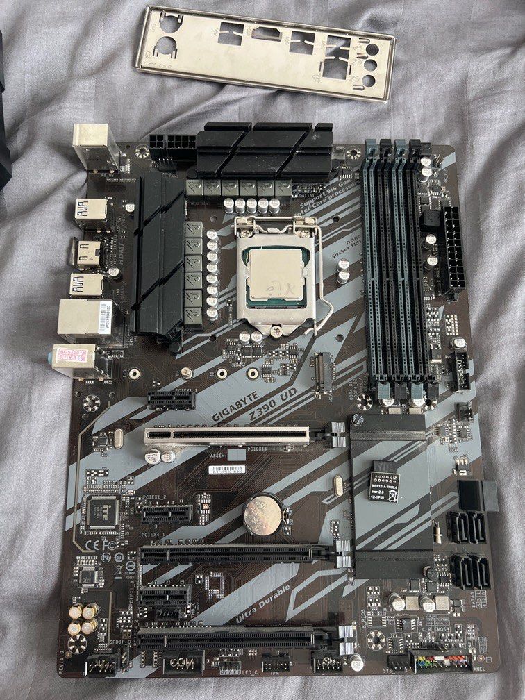 I7 9700k + gigabyte 7390UD motherboard, Computers & Tech, Parts