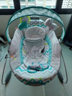 Ingenuity smartbounce hotsell automatic ridgedale bouncer