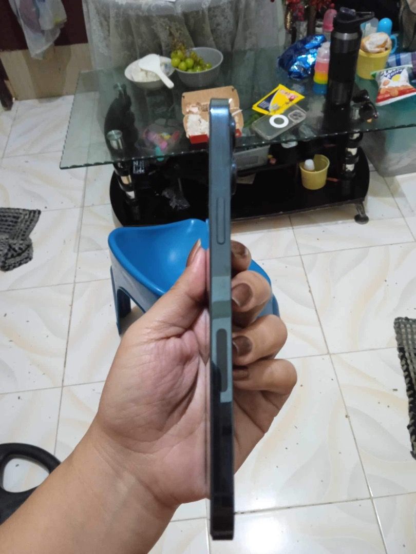 iPhone 12promax 256gb (Category: iPhone 12 Series) located in Bacoor. Submitted by angelamiano6299 (Listing ID 1267589394, Image 3). Description: US variant 256gb Issue: hindi nakikita batt life original pa din Ang battery.. good na good .