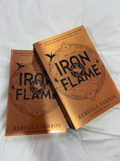 Iron Flame (The Empyrean #2)