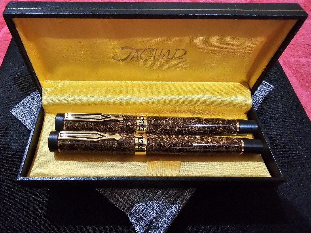 Jaguar Fountain Pen and Ballpen, Hobbies & Toys, Memorabilia