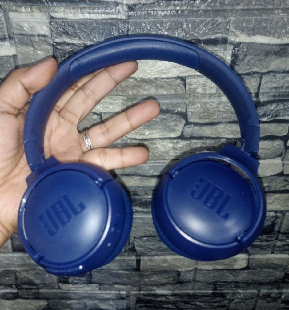 JBL Tune510BT Wireless On Ear Headphone - Blue