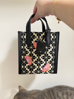 （分類：）位於 。 由 hoiting_ 提交（商品編號 1267709419，圖片 1）。簡介： 。