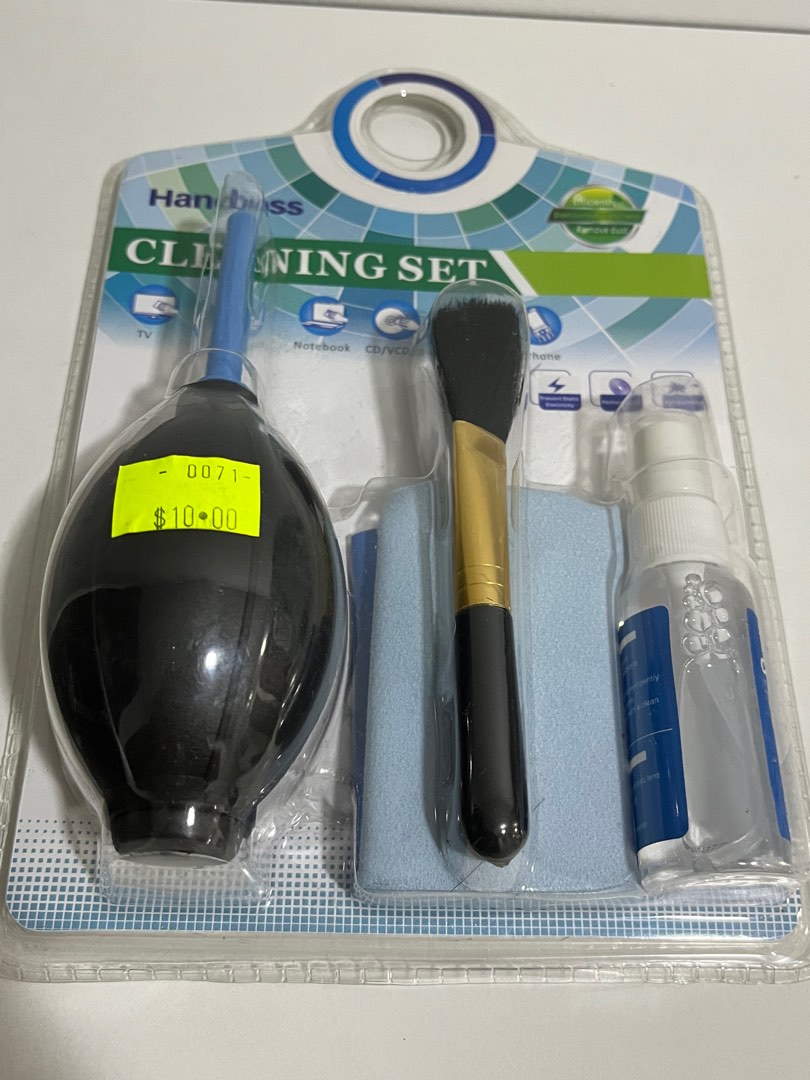 Laptop cleaning kit, Furniture & Home Living, Cleaning & Homecare