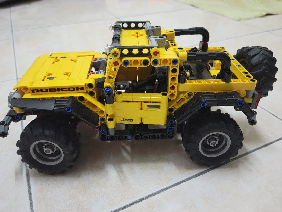 LEGO Technic Jeep Wrangler, Hobbies & Toys, Toys & Games on Carousell