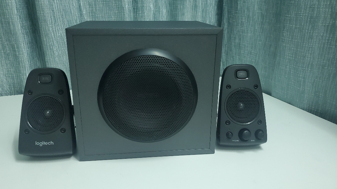 Logitech Z625 2.1 THX Computer Speaker Subwoofer, Audio, Soundbars