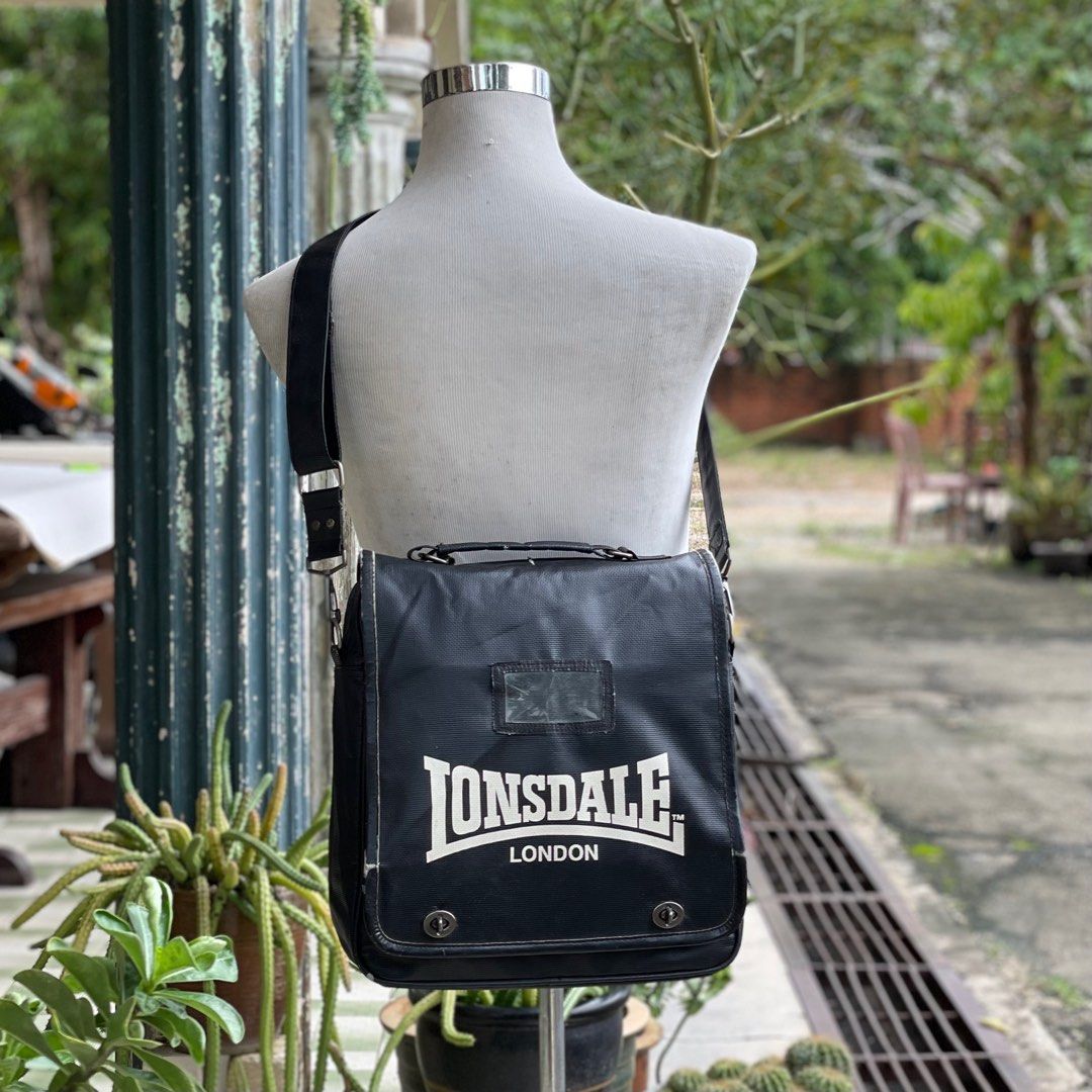 Lonsdale man bag best sale