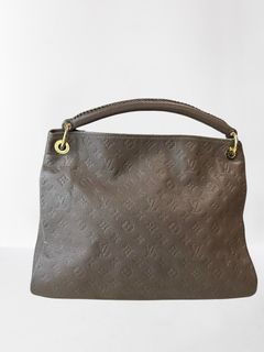 Louis Vuitton Rivoli MM, Luxury, Bags & Wallets on Carousell