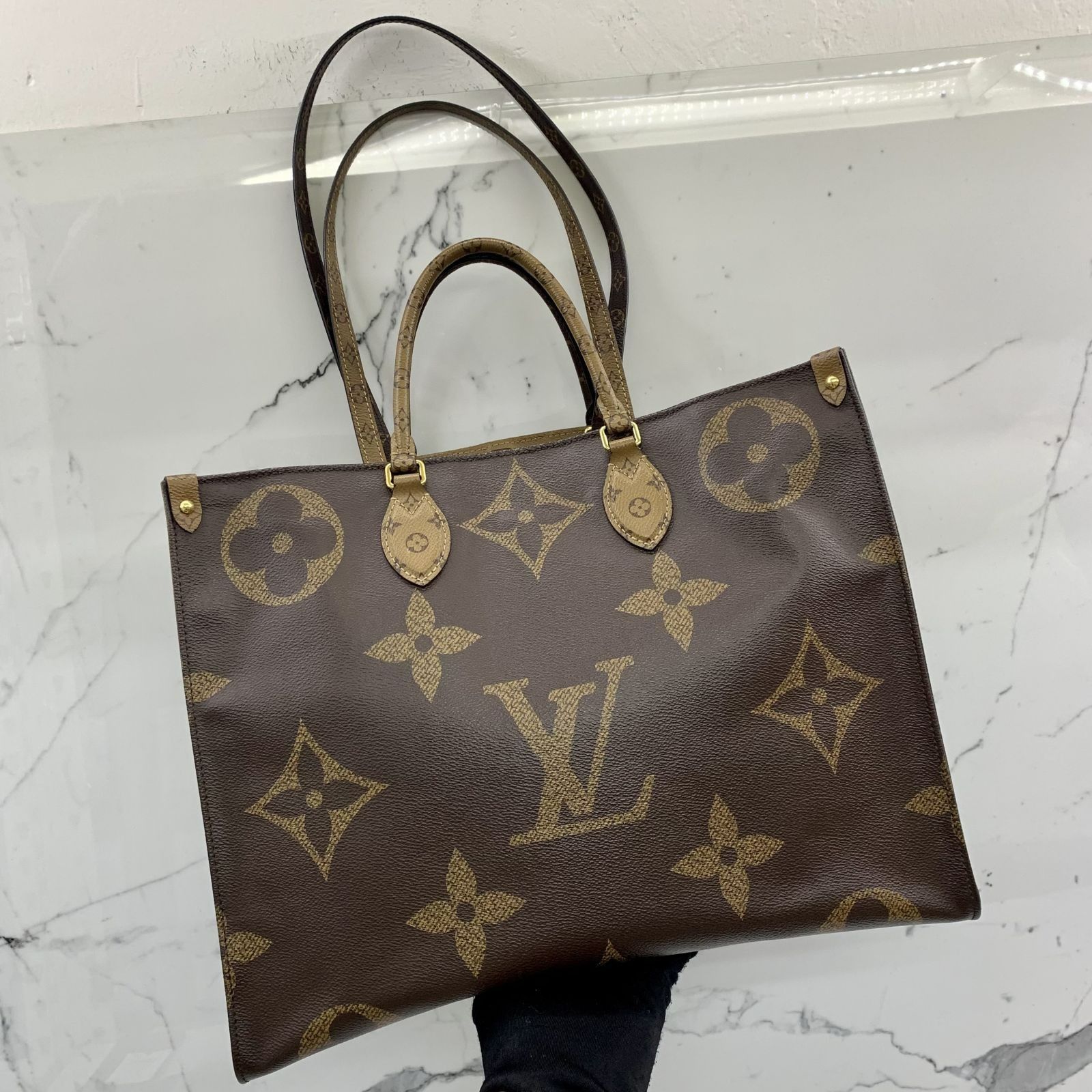 LOUIS VUITTON Palermo GM, Luxury, Bags & Wallets on Carousell