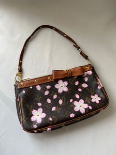 （分類：）位於 。 由 thrift.mint 提交（商品編號 1267578118，圖片 1）。簡介： 。