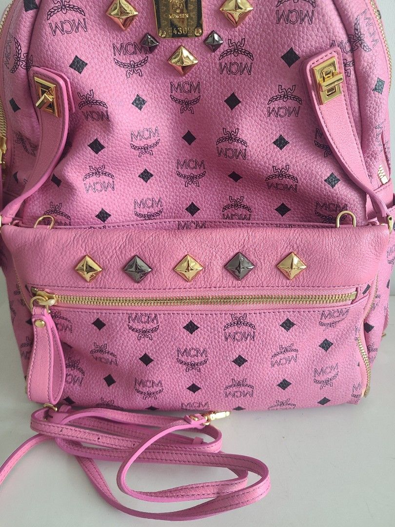 Mcm best sale logo bag