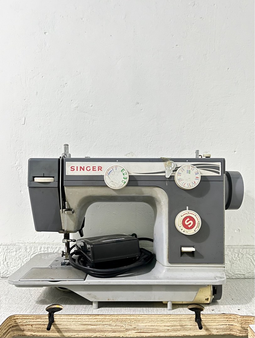 Mesin Jahit Singer Model 984, Serba Serbi, Others di Carousell