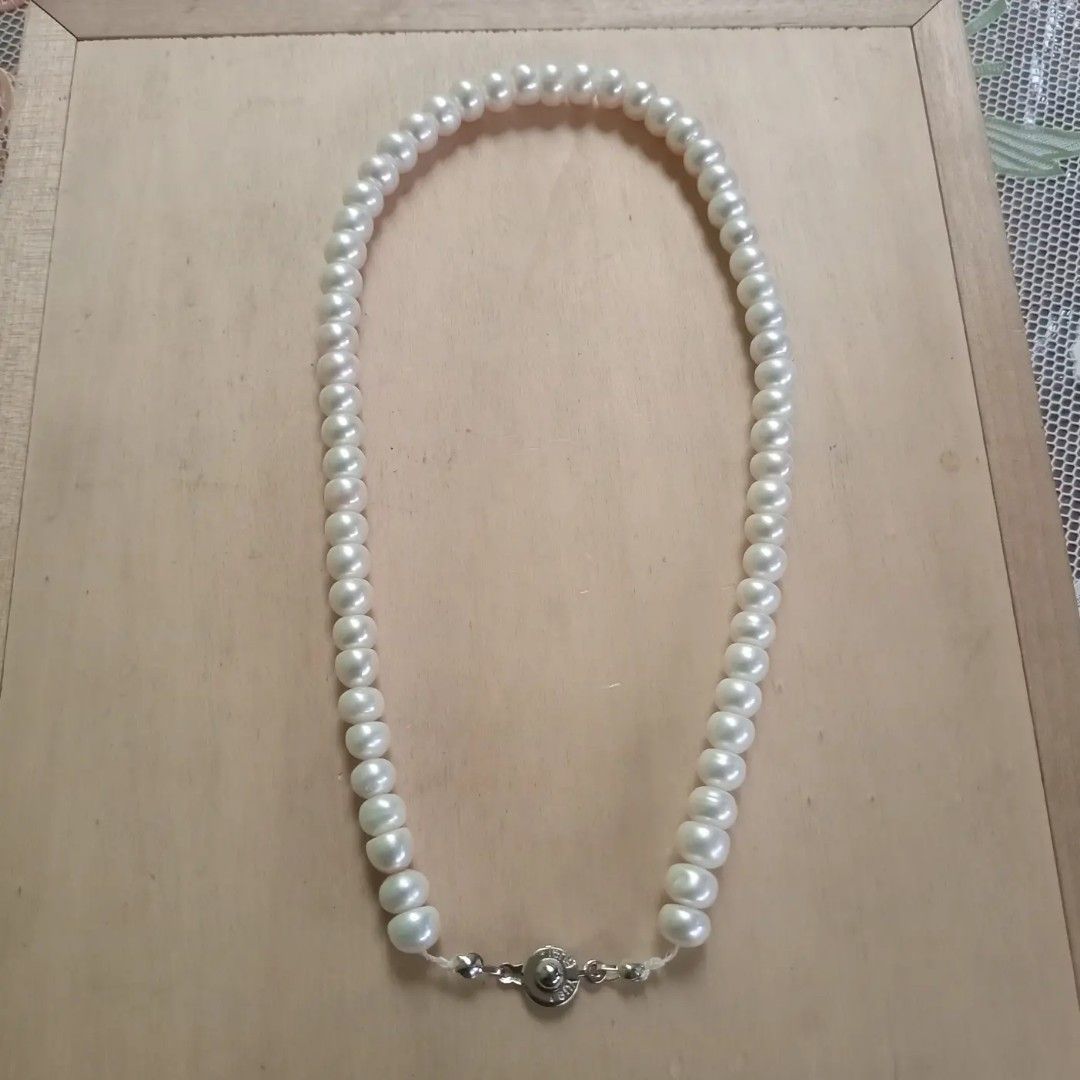 VINTAGE Rare designer Teng Yue Green & Crystal colour statement Necklace |  Green crystals, Shop necklaces, Statement necklace