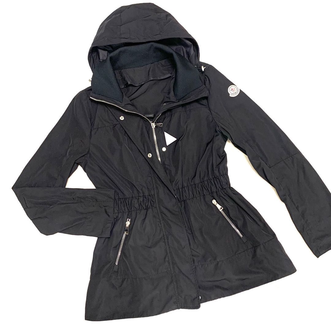 moncler disthene jacket Cinosural International School